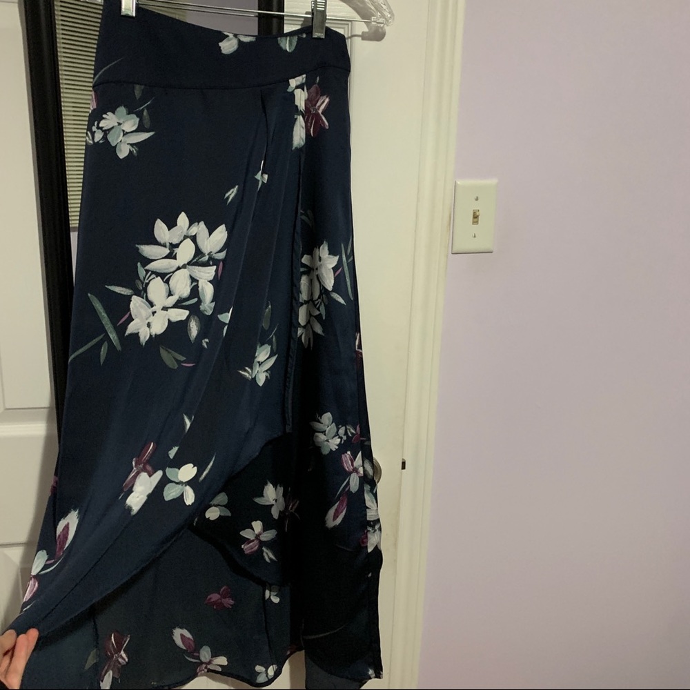 Dynamite silk split skirt